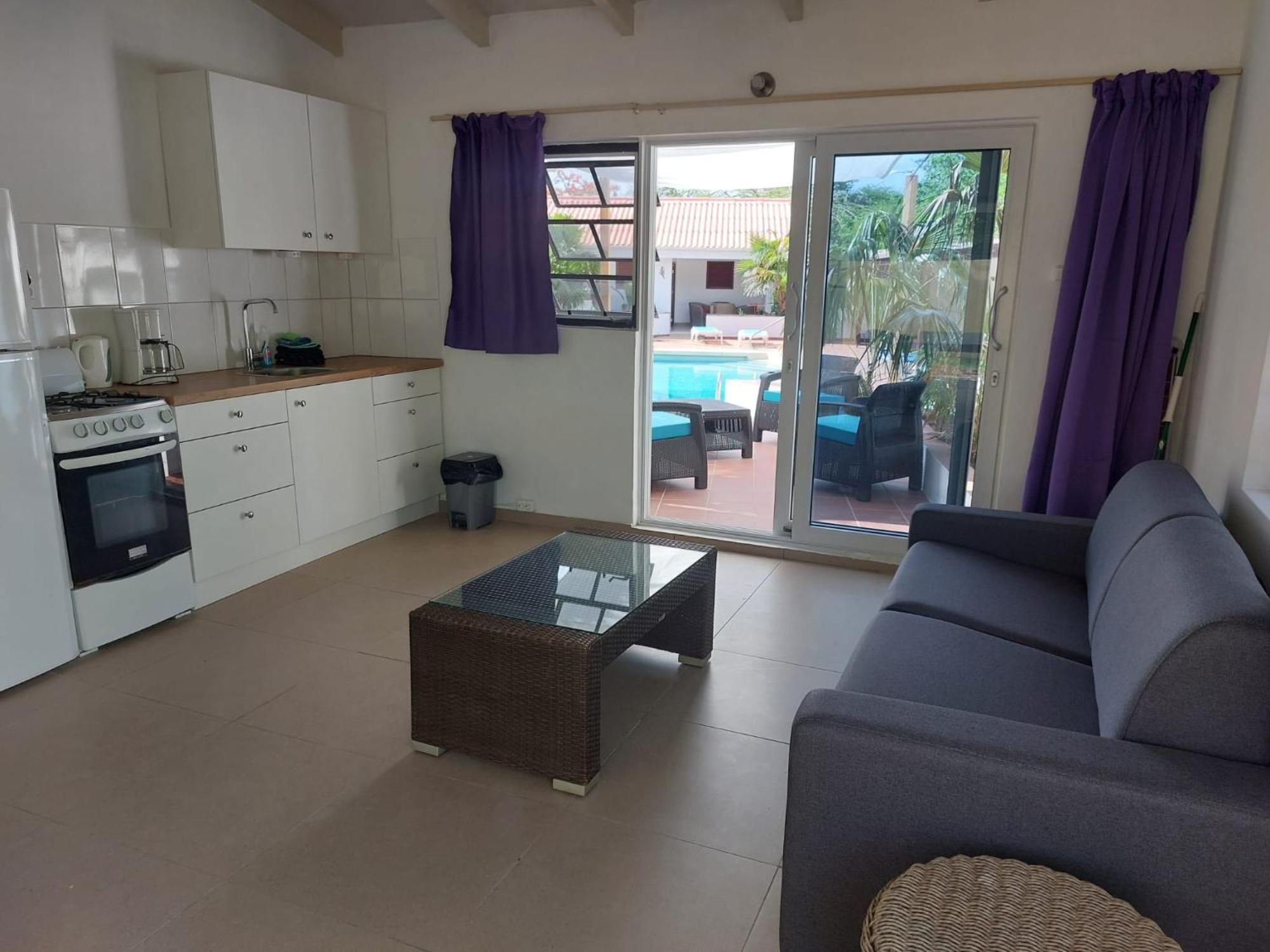 Kas Di Ala Apartments Вилемстад Екстериор снимка