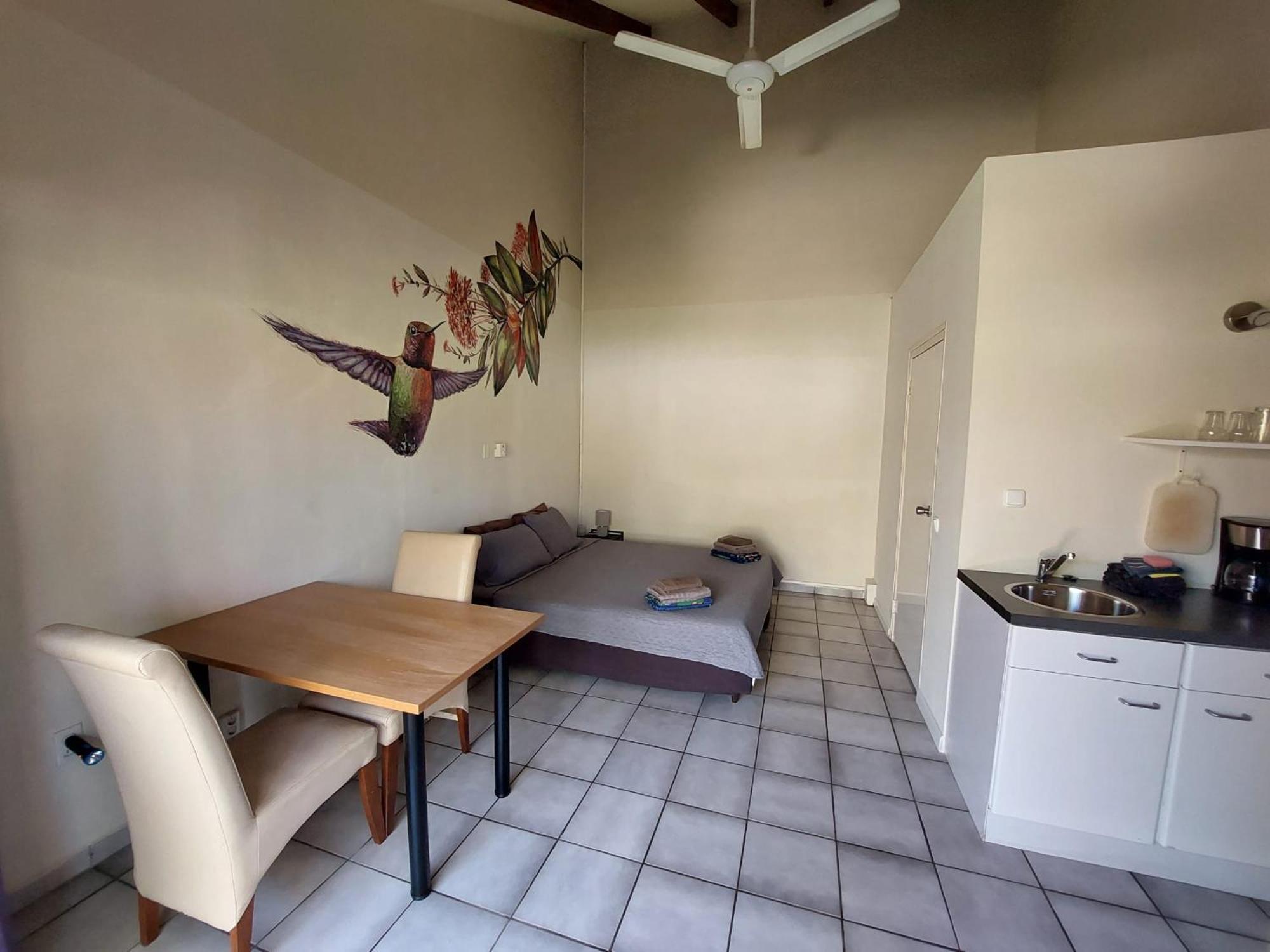 Kas Di Ala Apartments Вилемстад Екстериор снимка